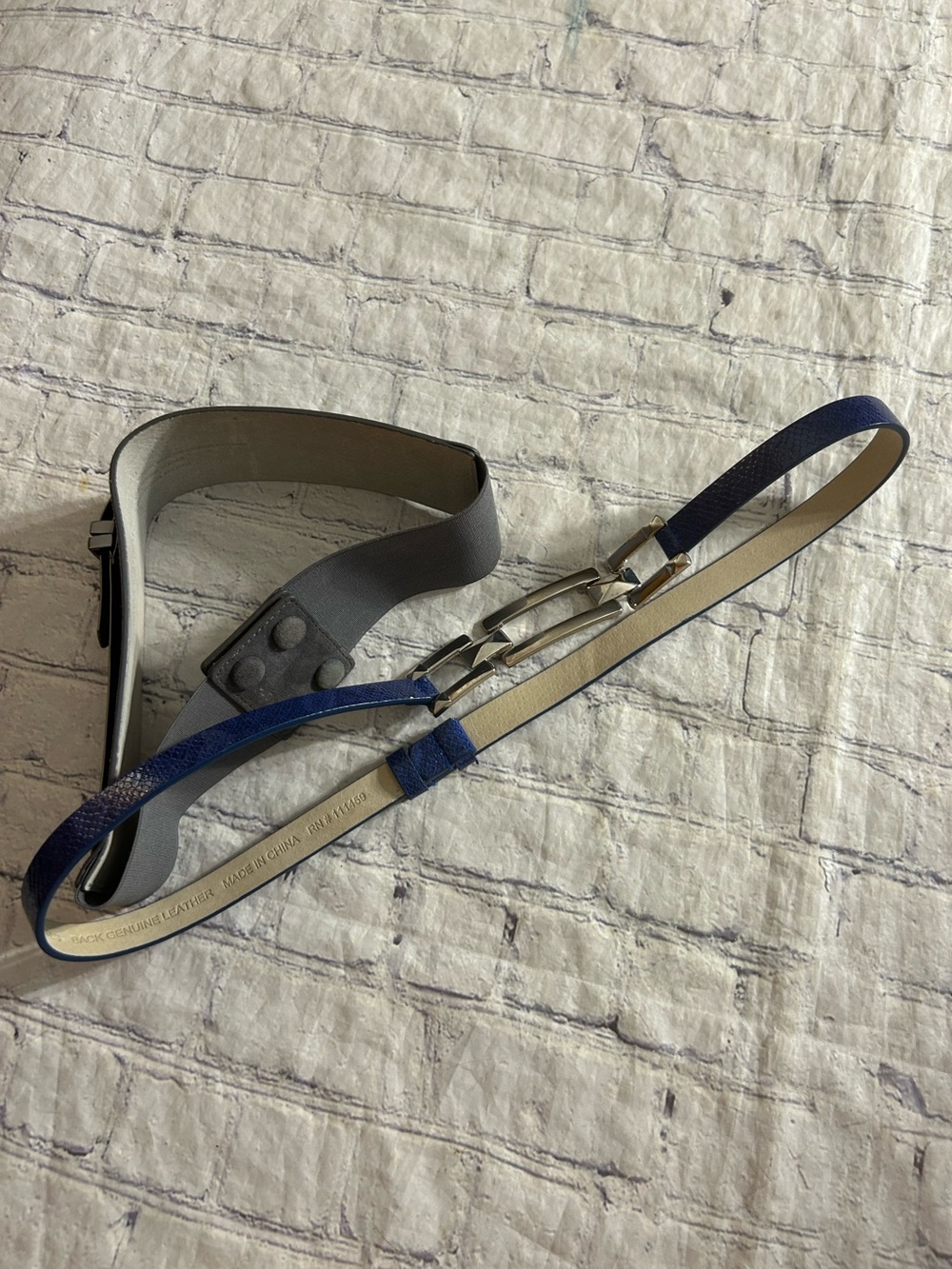 WHITE HOUSE BLACK MARKET GREY STRETCH AND BLUE CROC PRINT BELTS SIZE XS/S